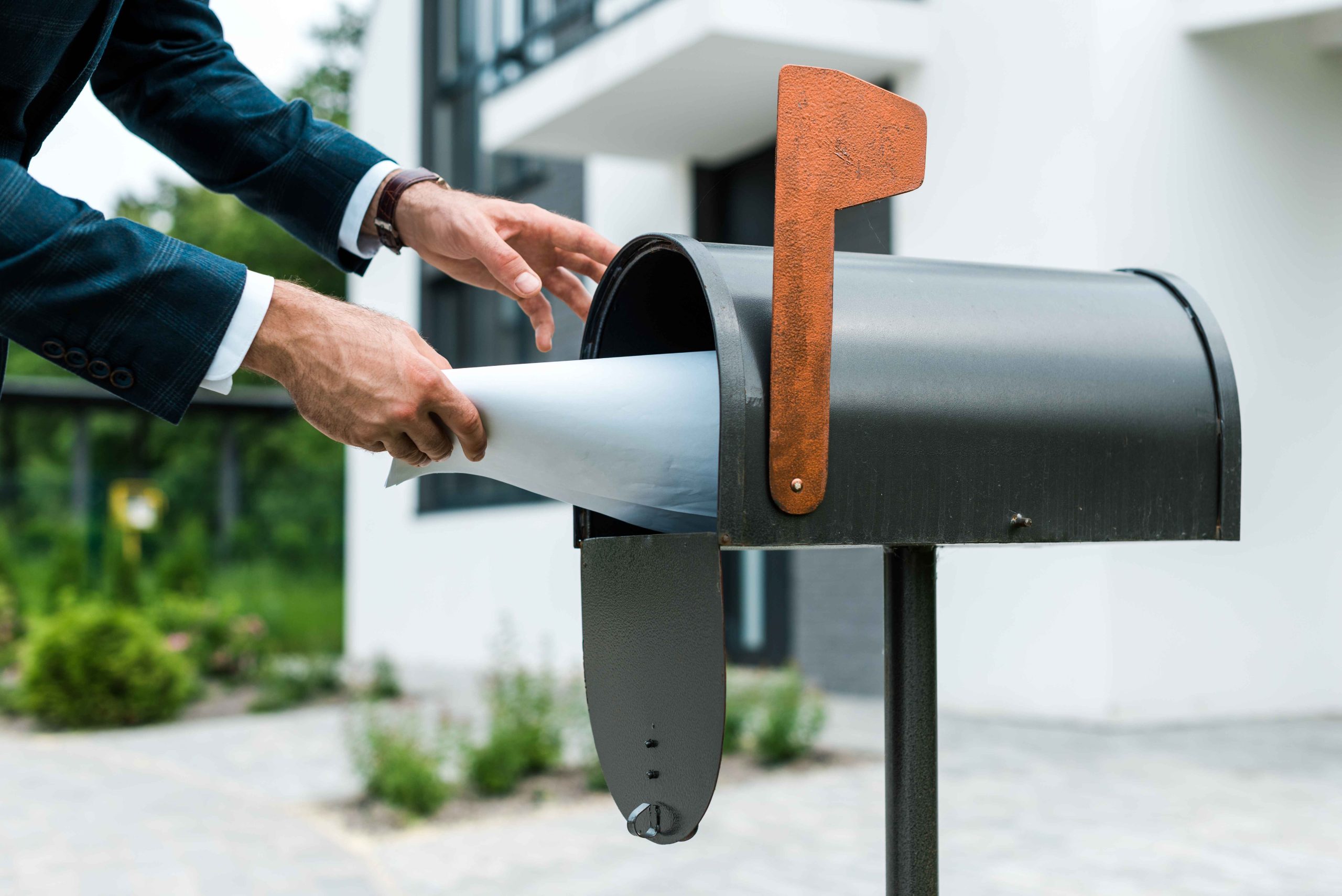 Mailbox Services for Startups Without Offices: