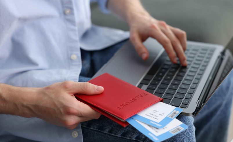 Managing Mail Digitally While Traveling: